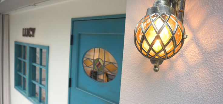 LUCY｜玉造の美容院 外観写真